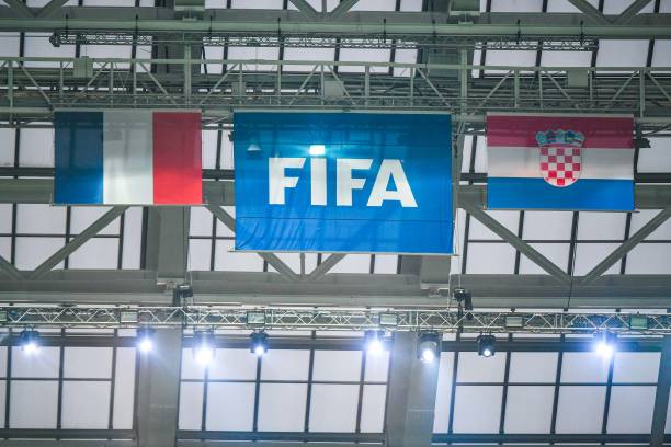 围内脱颖而 围内脱颖而