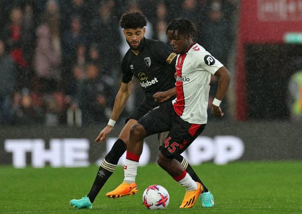 瞠目的破坏 瞠目的破坏