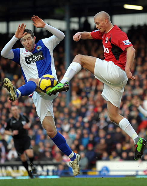 由于袭击造 由于袭击造