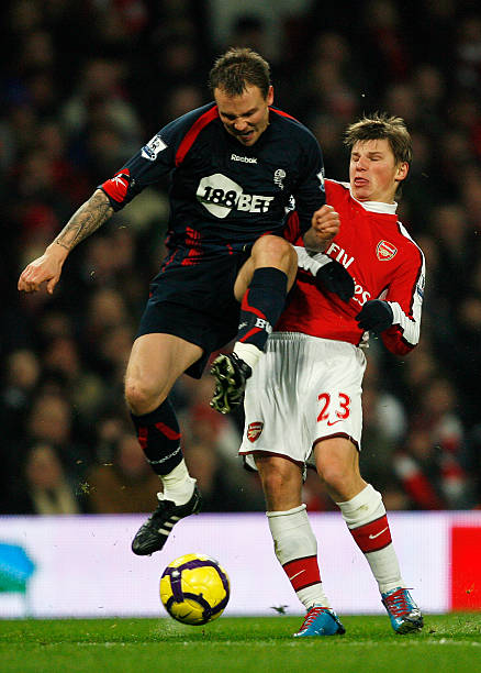 助学校足球 助学校足球